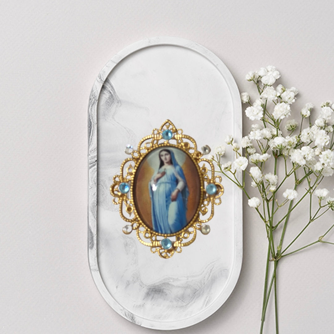 Expectant Blessed Virgin Mary Magnet, Gold Filigree Blue Crystal Framed
